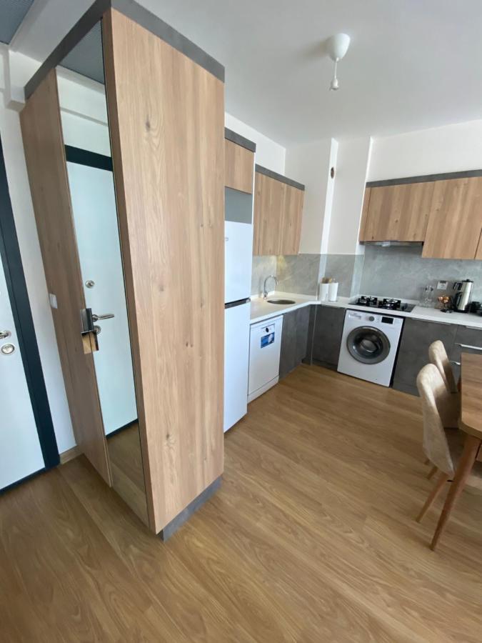 Apartament La Casa Airport House With A Pool